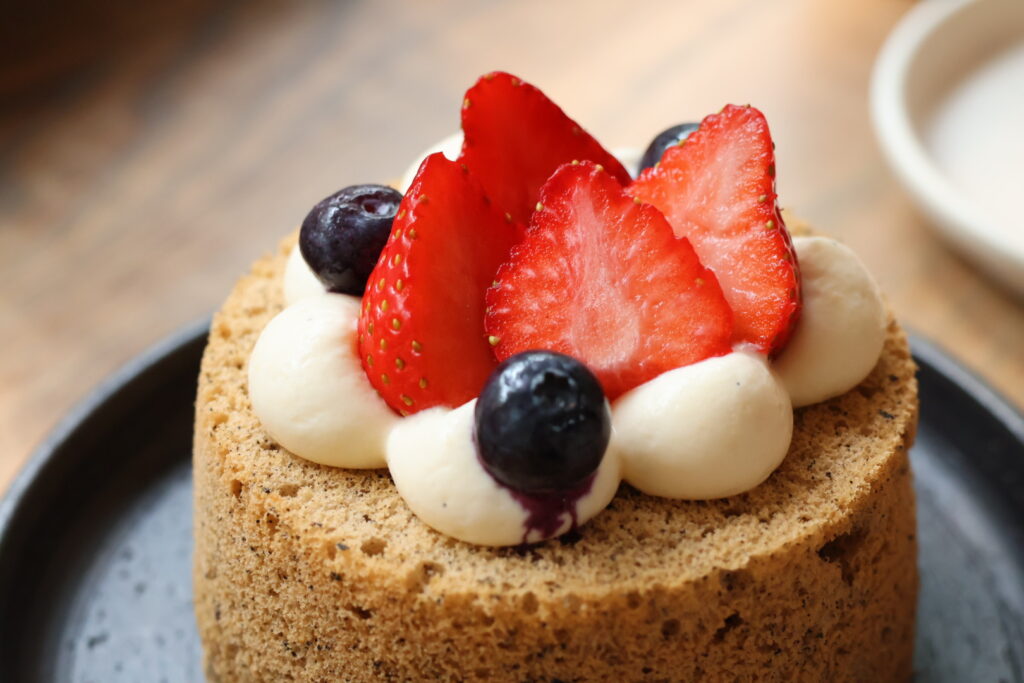 Subi Coffee bakery｜員林老宅甜點咖啡廳，寬敞庭院空間，適合拍照和聚會