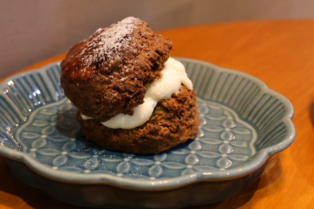 OZM 啢男｜台中西區超好吃肉桂捲、司康、戚風蛋糕必點！