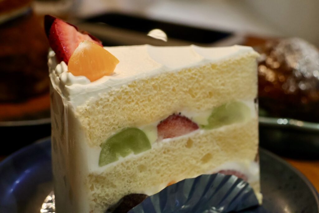 OZM 啢男｜台中西區超好吃肉桂捲、司康、戚風蛋糕必點！