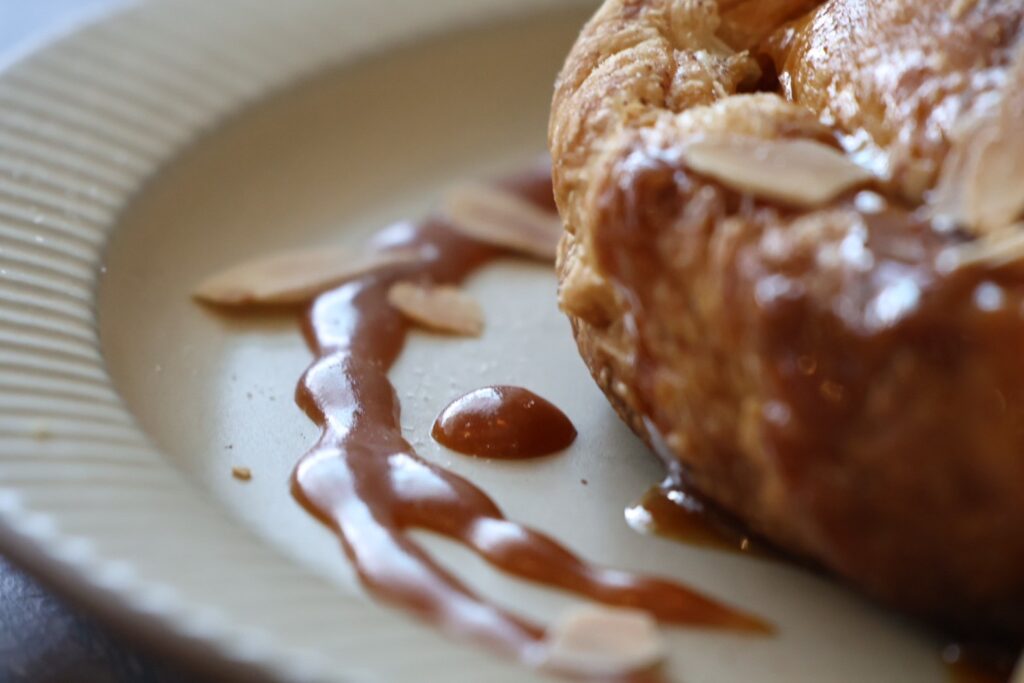 【如常所在】超療癒親人的店貓．必點手工蘋果派｜寵物友善的老宅咖啡廳