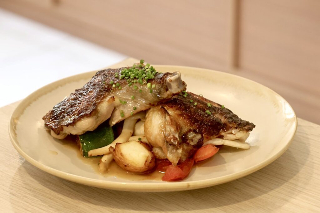 Liki cafe & restaurant