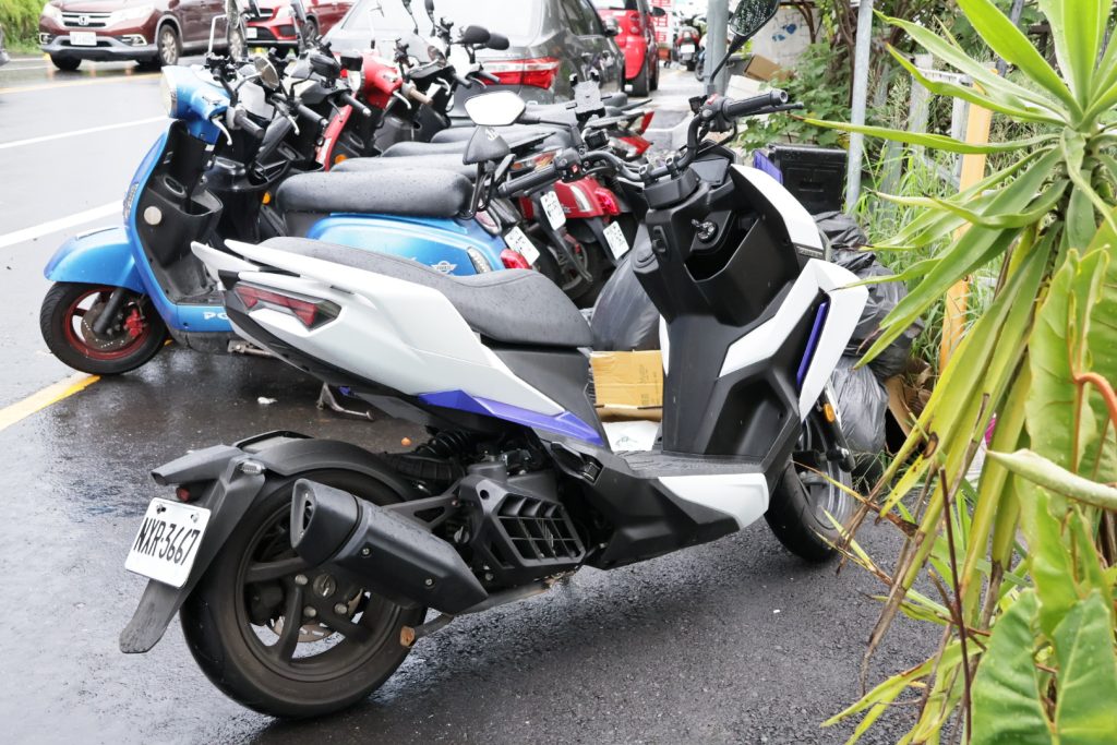 卓凌機車