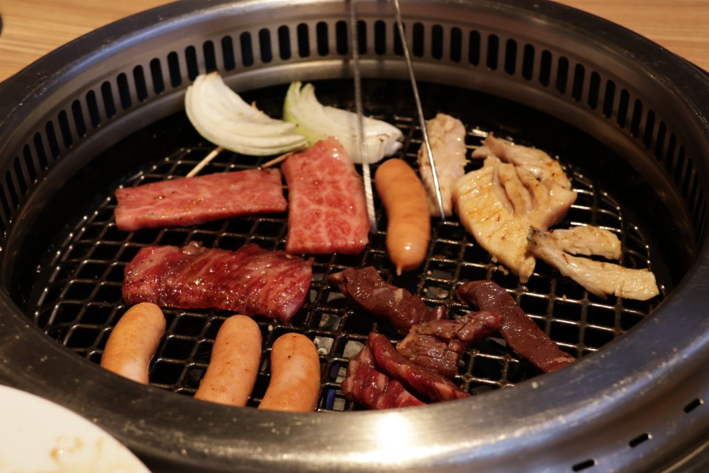 肉の山翔